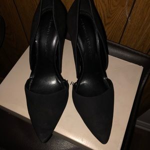 Black Suede Pointy toe Pumps